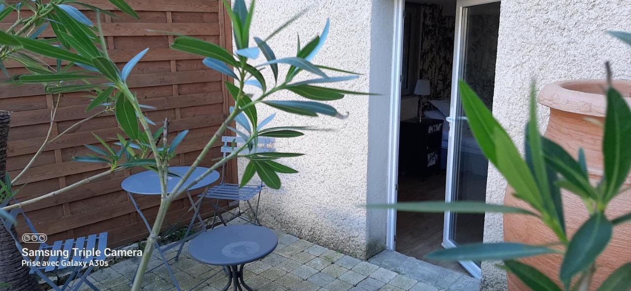 La Cigale Et La Fourmi Apartman Nîmes Kültér fotó