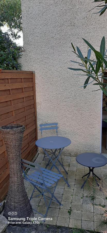 La Cigale Et La Fourmi Apartman Nîmes Kültér fotó